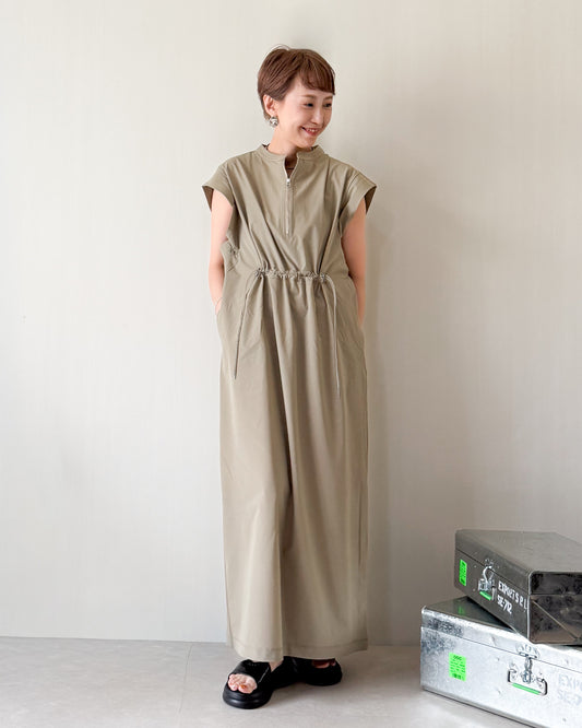 品よくサボれるジップワンピース