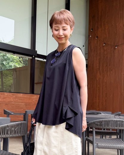 振り向き美人チュニック